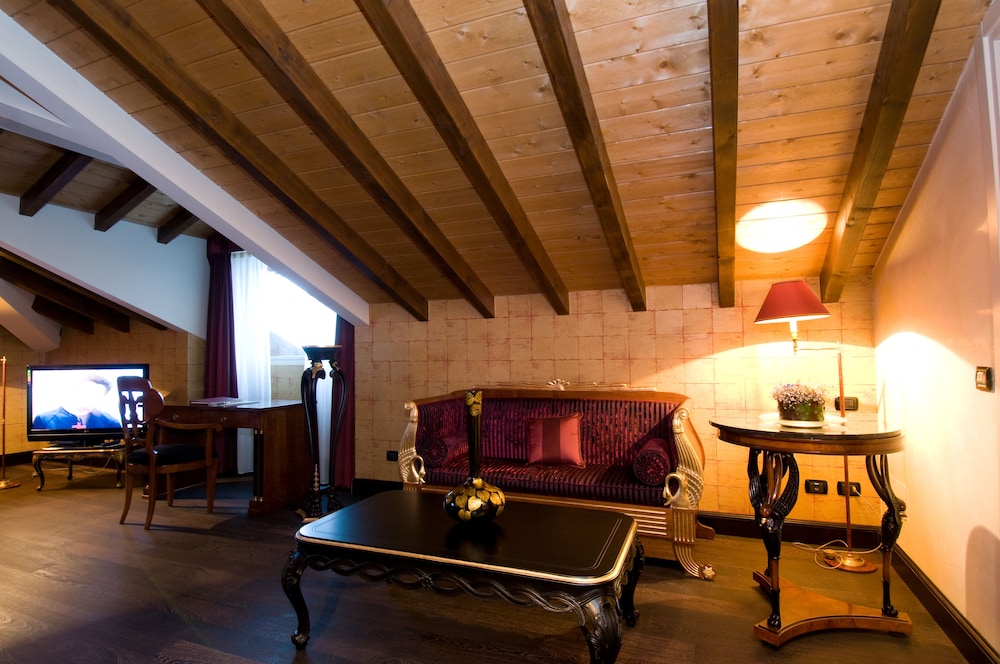 Hotel Villa Del Sogno 54/77