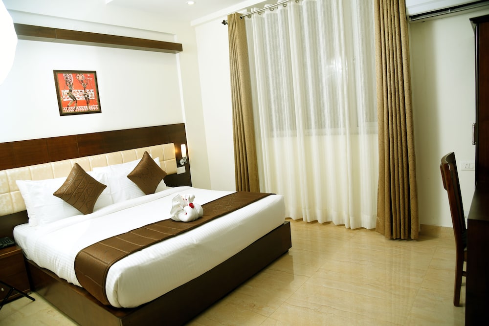 Hotel Holiday Hill 18/50