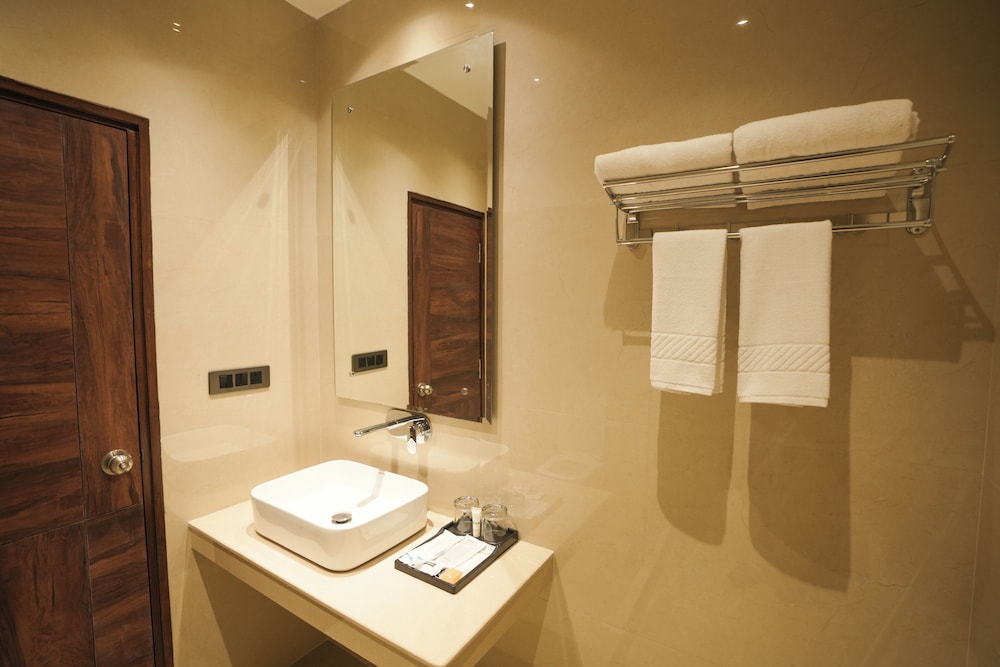 One Earth Elegant Amritsar 24/26