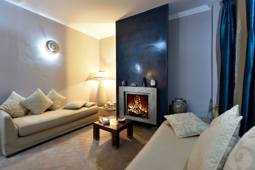 Riad Les Ammonites 43/63