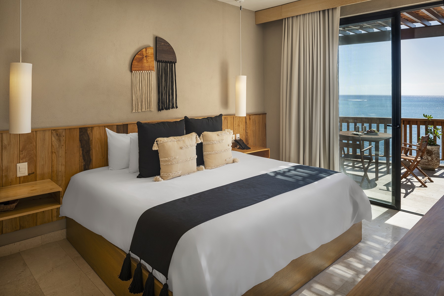 Room, Sky View