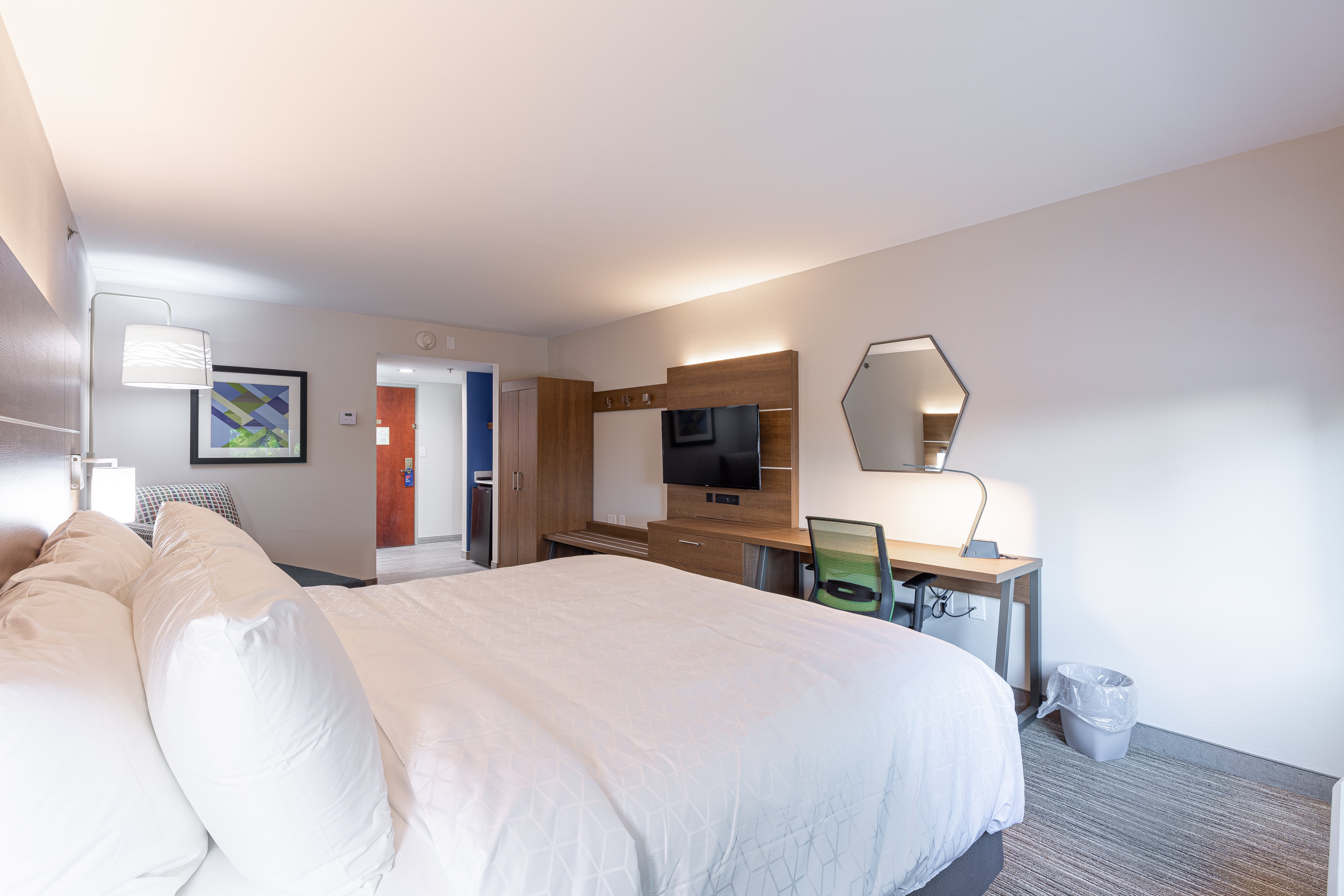 STANDARD, KING BED