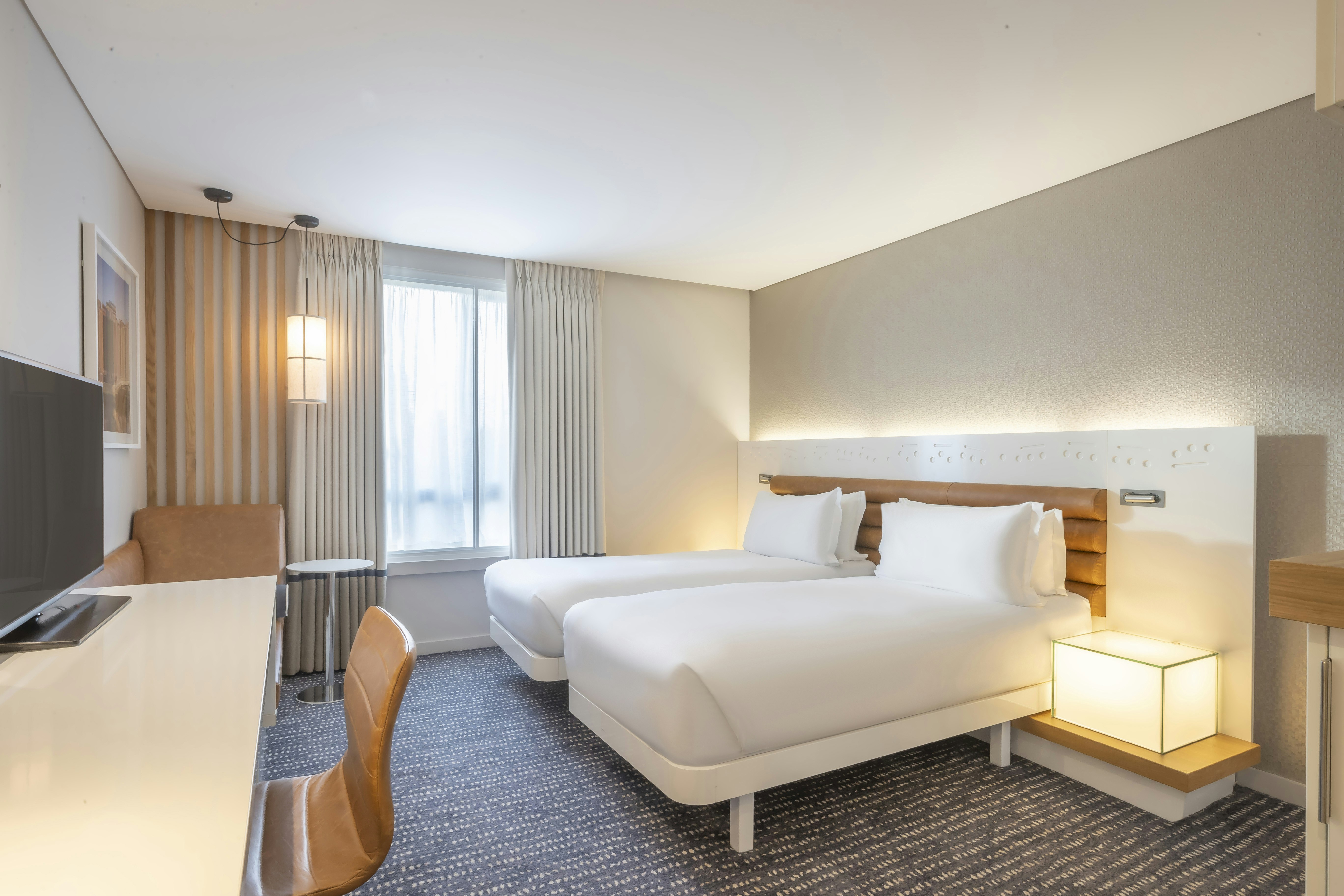 PREMIUM, TWIN BEDS