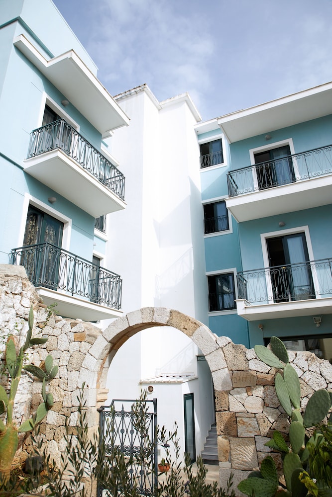 Dioni Boutique Hotel 7/45