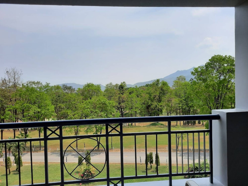 SIR JAMES RESORT SARABURI 24/50