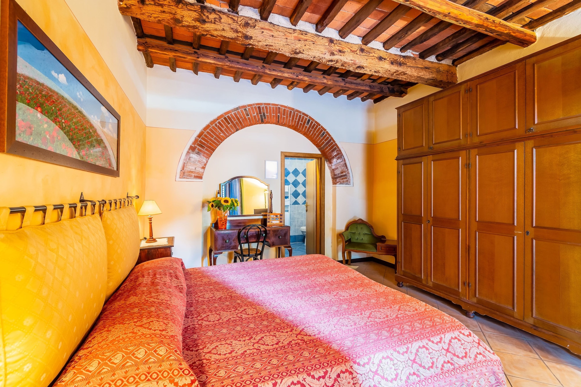 ROOM, DOUBLE BED