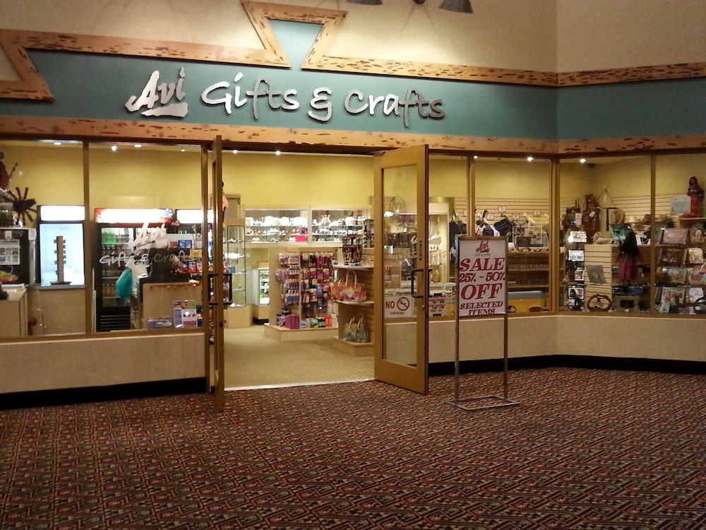 Avi Resort Casino 3/50