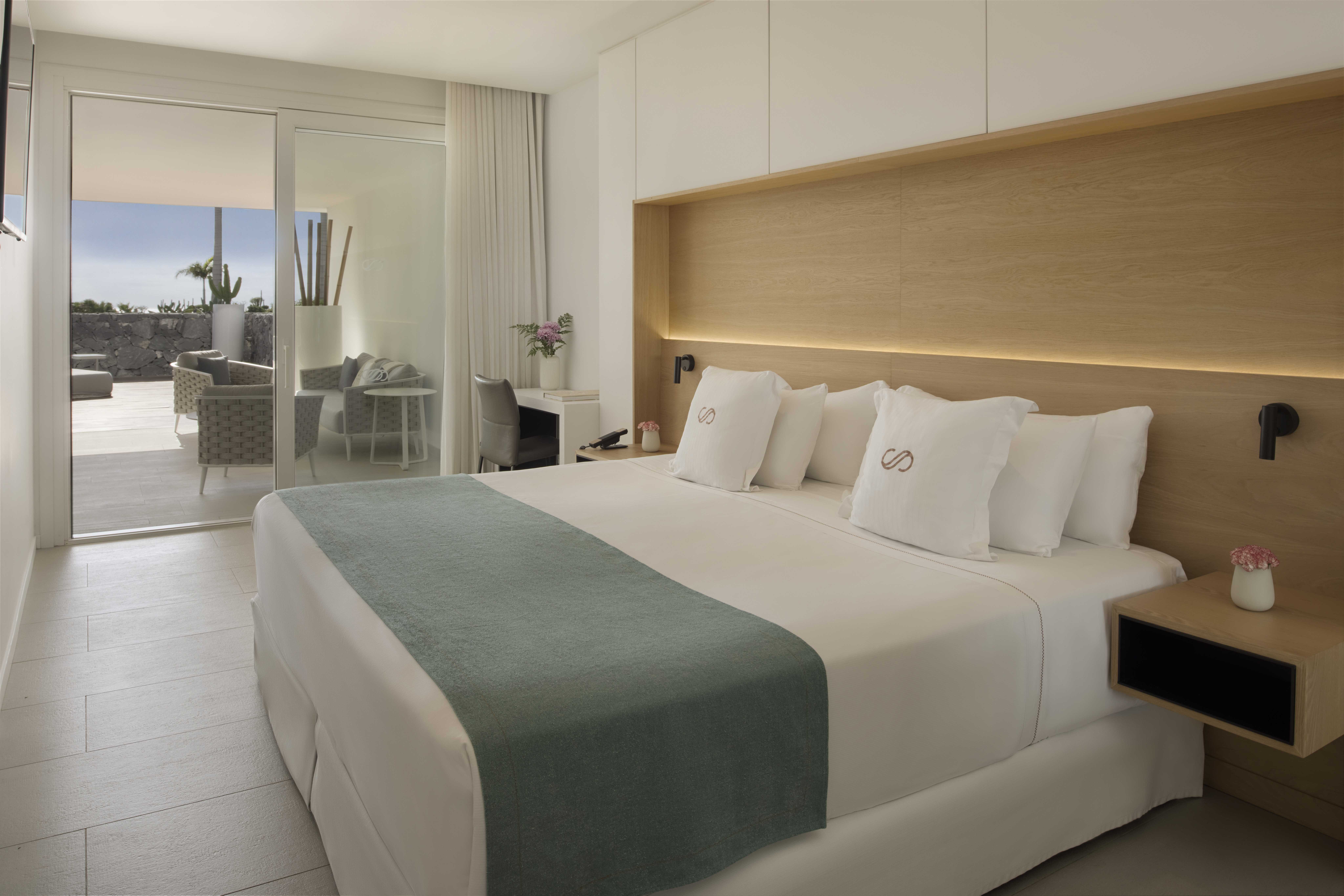 2 Bedrooms, Duplex, Suite, Villa, with Pool