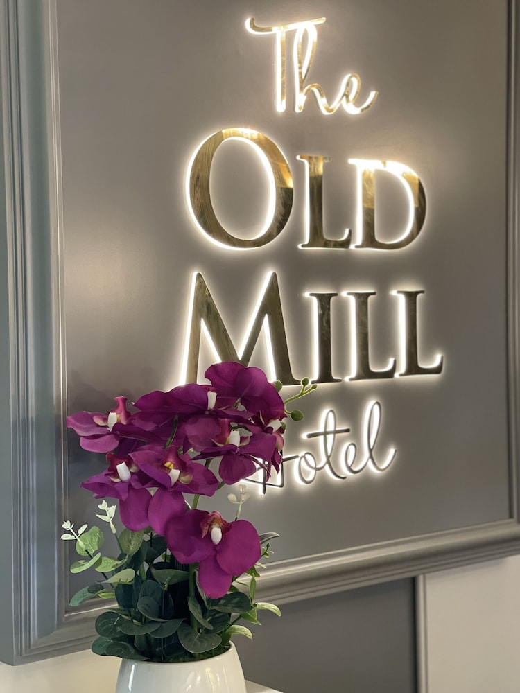 The Old Mill Hotel &amp; Lodge 7/67