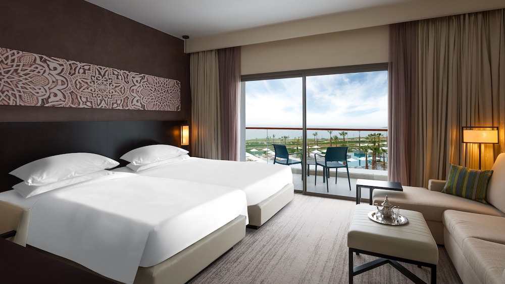Hyatt Place Taghazout Bay 16/84