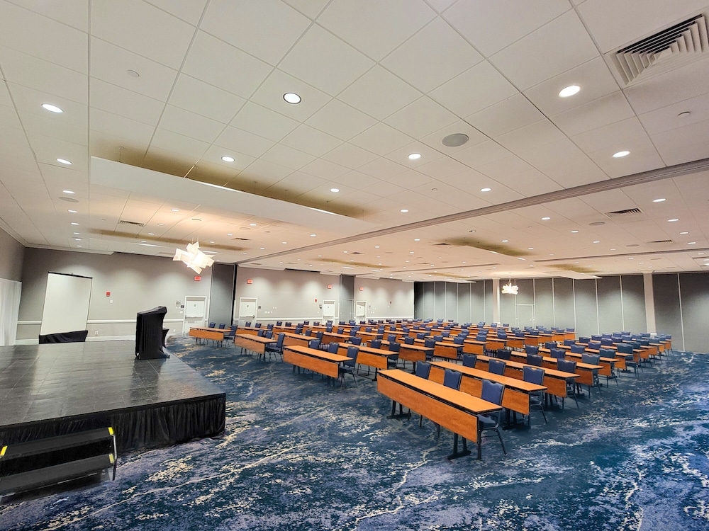Wyndham I-Drive Avanti Resort & Conference Center 33/67