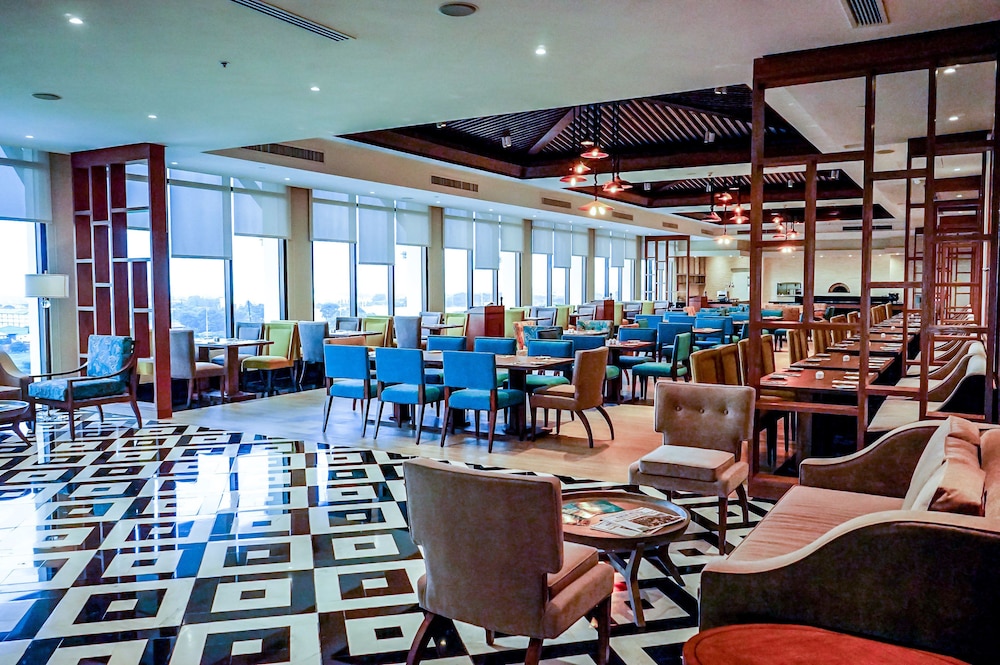 The Bayleaf Cavite 18/24