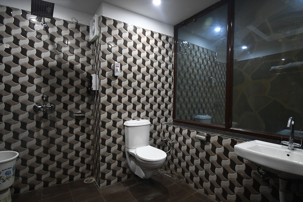 Hotel Raj Mandir 39/44