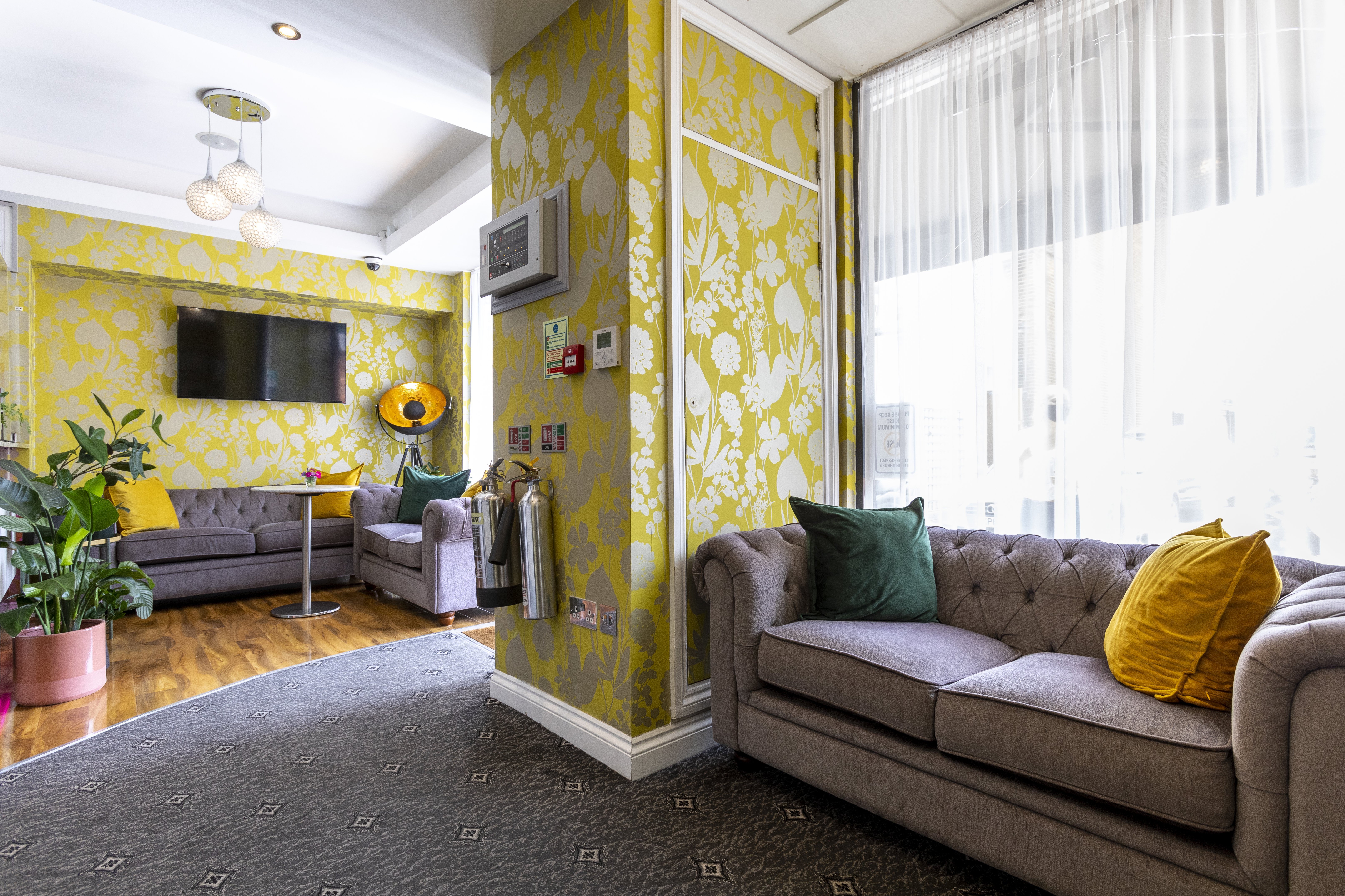 Hotel Shepherds Bush London 37/46