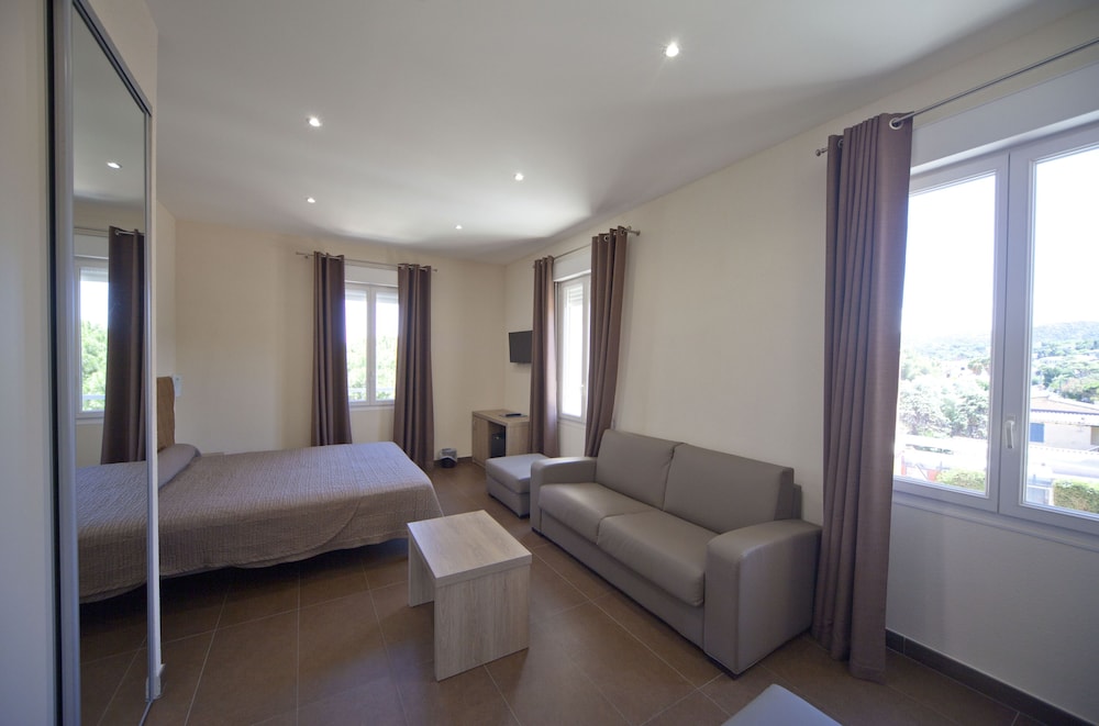 Splendid Hotel 46/71