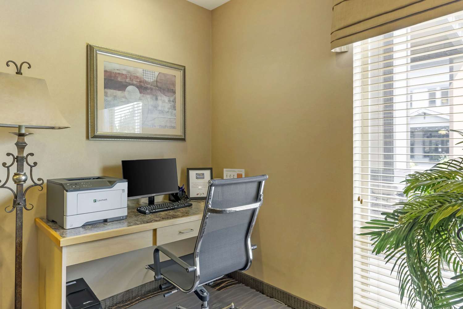 Sleep Inn and Suites Redmond, OR 28/34