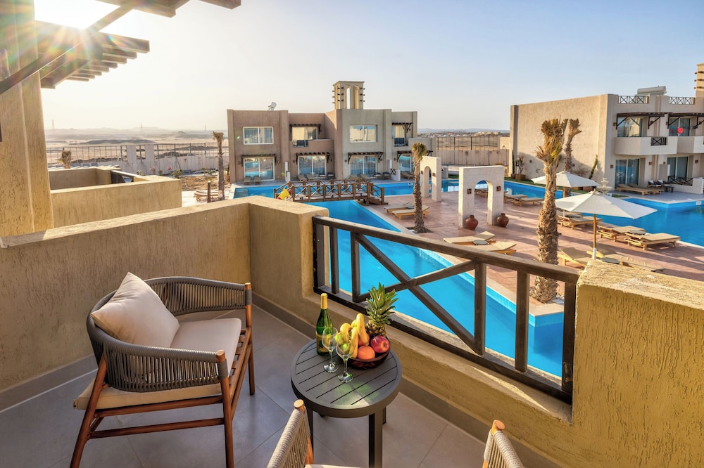 True Beach Resort 37/58