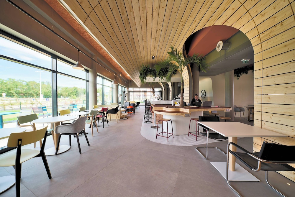 greet hotel Cernay Mulhouse 27/50