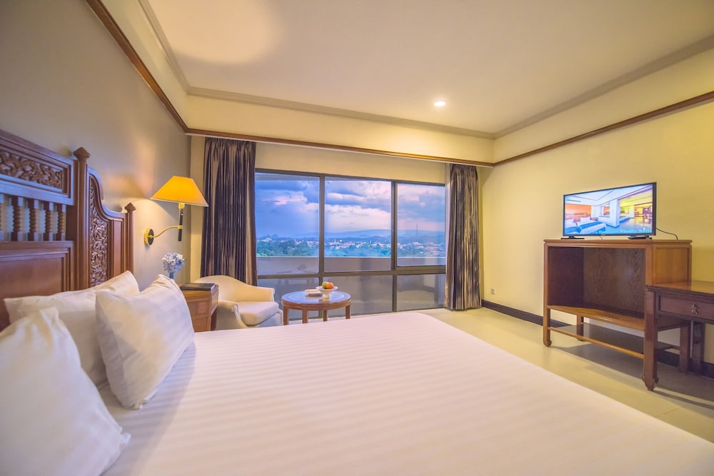 Loei Palace Hotel 68/83