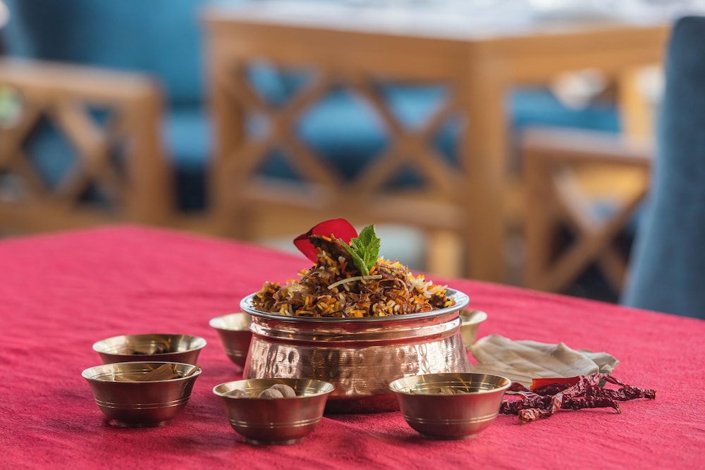 Hotel Crystal Pashupati 55/67