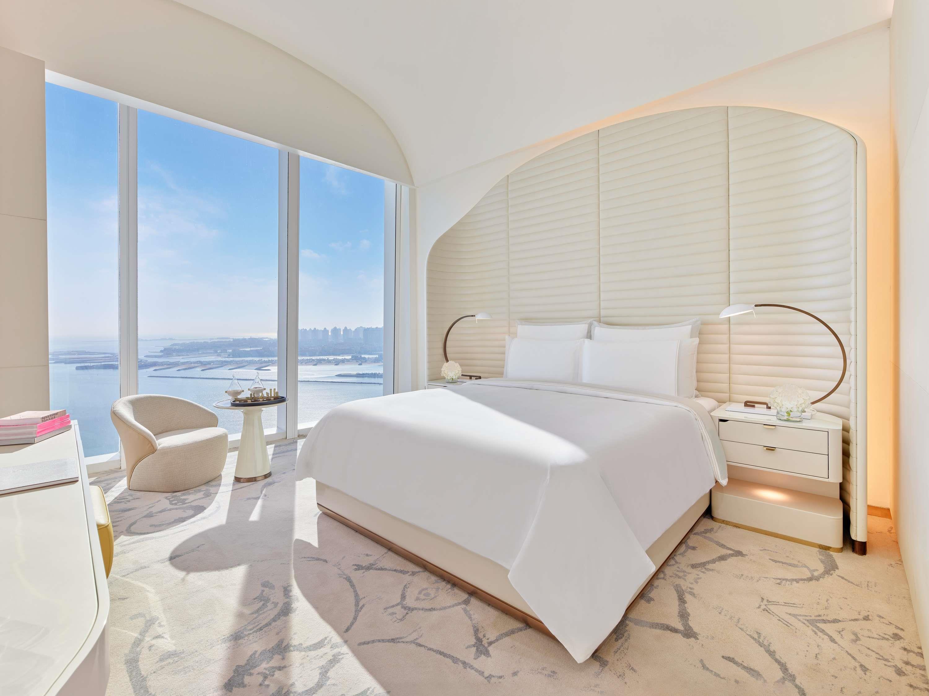 Fairmont, Sea View