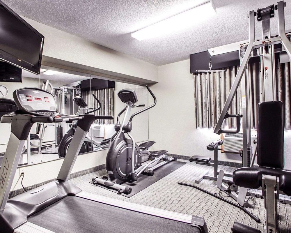 Quality Inn & Suites Ankeny-Des Moines 27/43