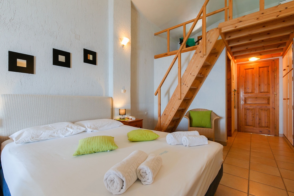 Grekis Hotel Apartments 6/33