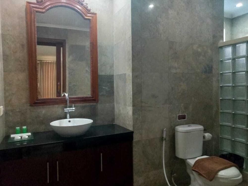 Sekuta Condo Suites 60/60