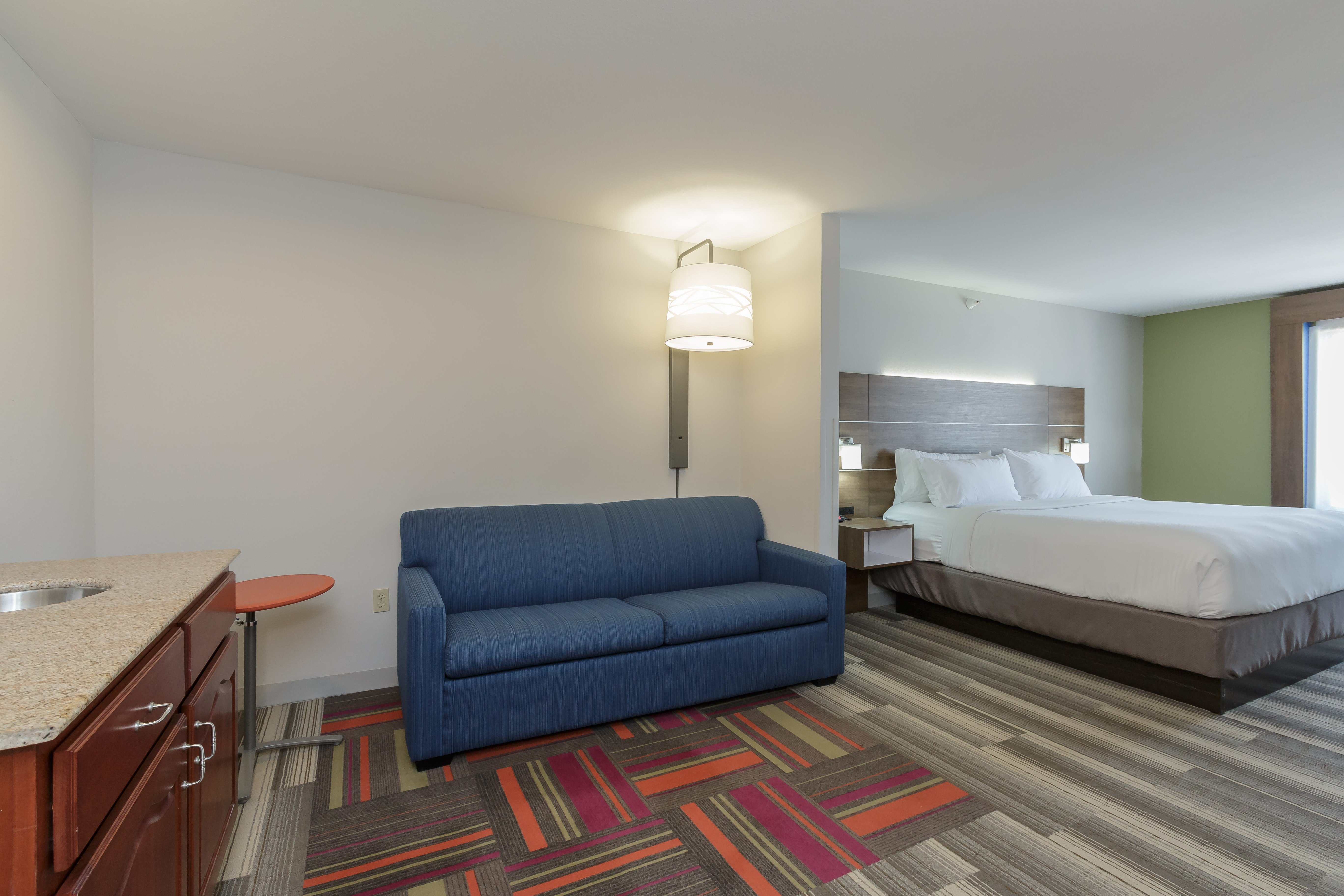 Holiday Inn Express Hotel & Suites South Bend 52/63