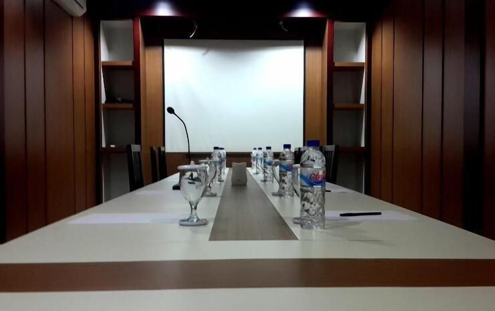 Walan Syariah Hotel 28/30