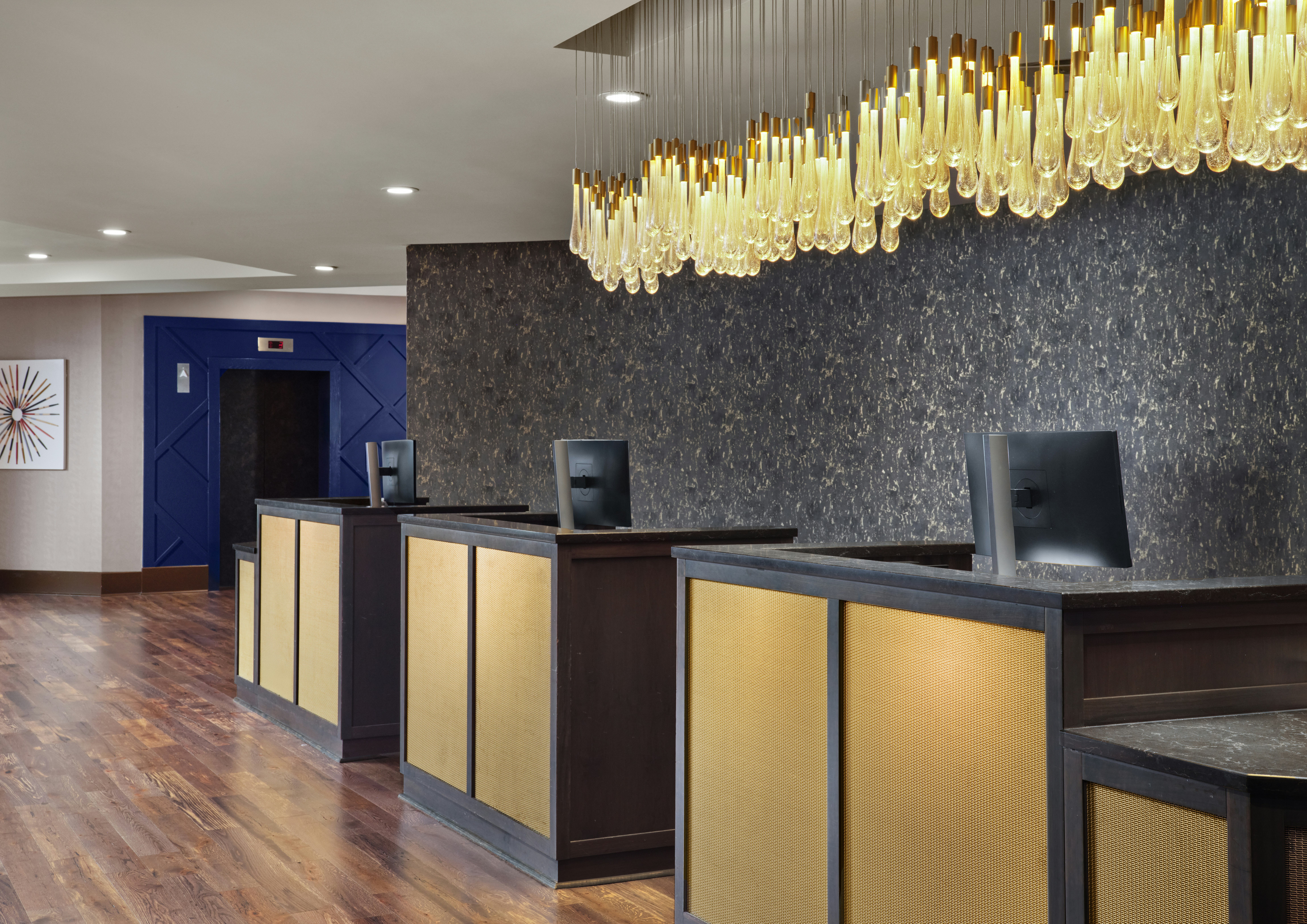 DoubleTree by Hilton Hotel Nashville Downtown 10/79