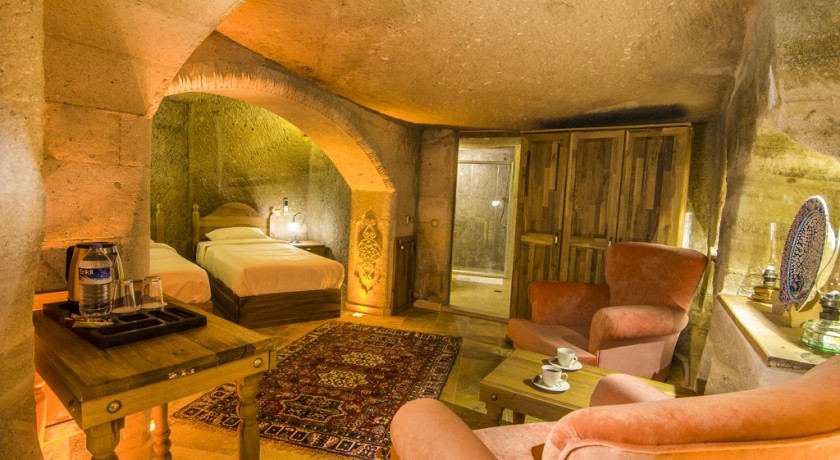 Cave, Standard