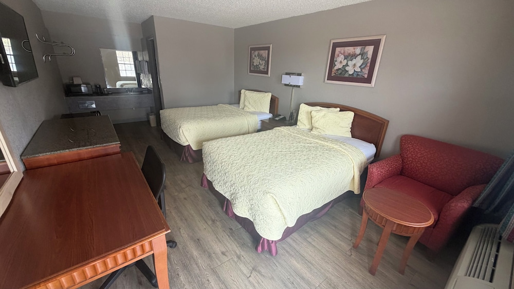 Colonial Inn 32/47