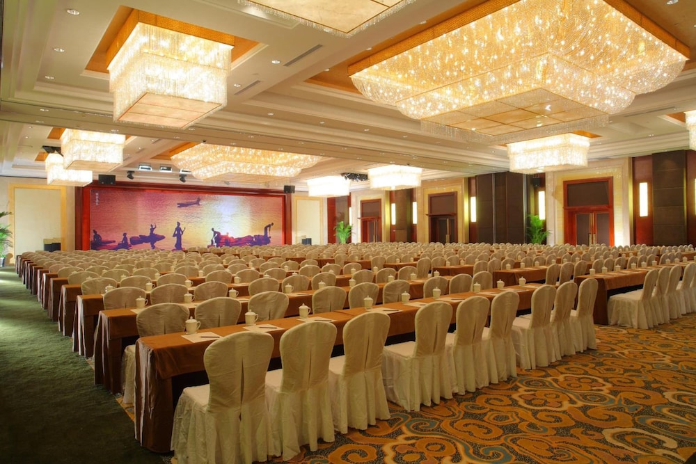 YaoJiang New Century Grand Hotel Zhuji 38/48