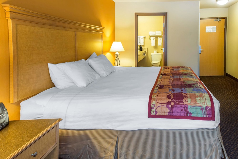 Comfort Inn & Suites Glenwood Springs On The River 15/27