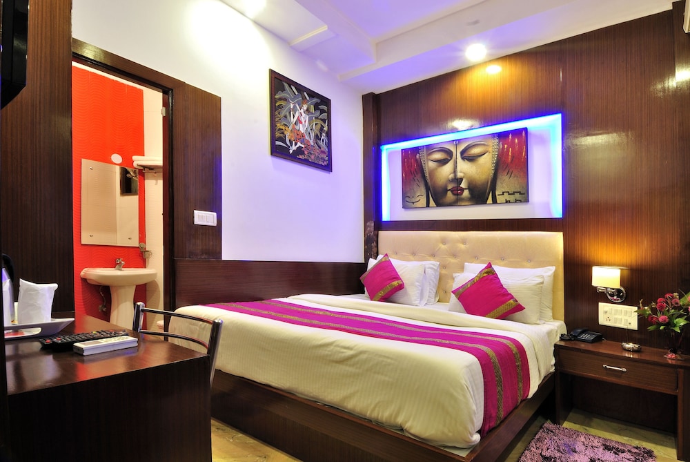 Hotel Nirmal Mahal 56/66