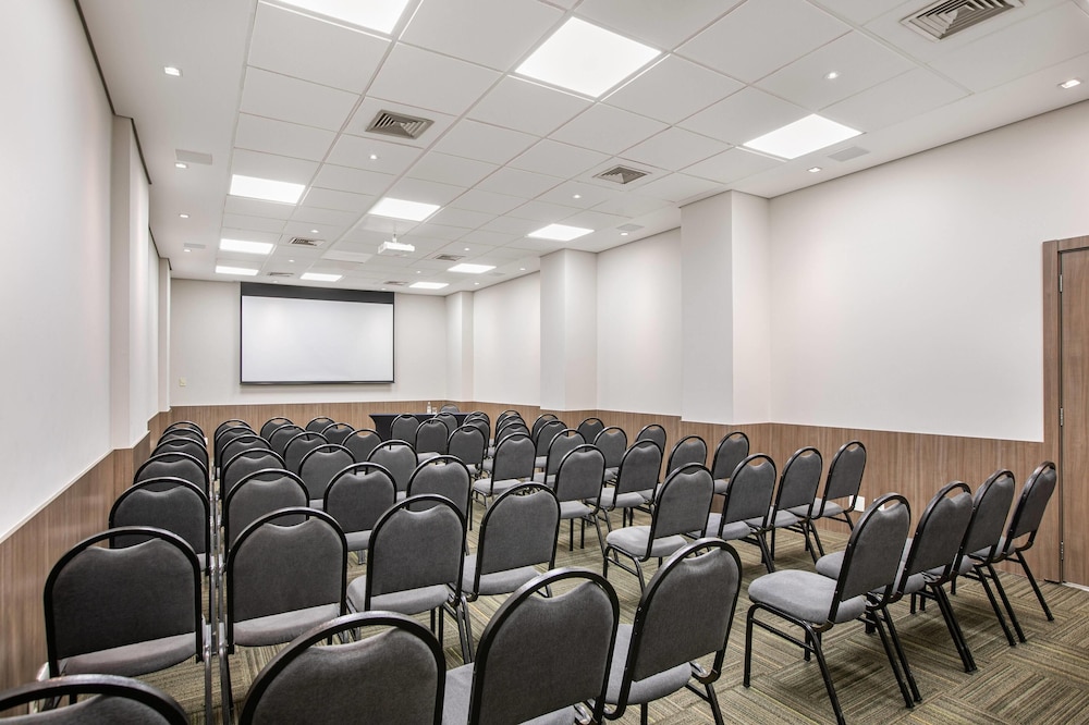 Melia Ibirapuera 70/77