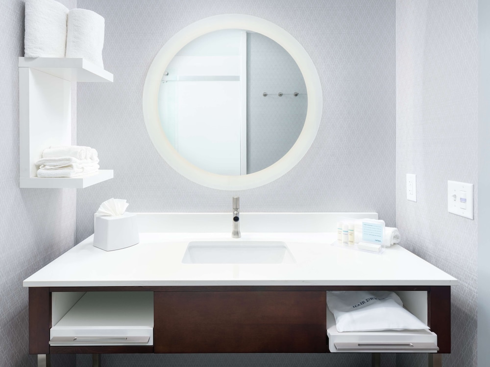 Hampton Inn & Suites Atlanta Decatur/Emory 32/81