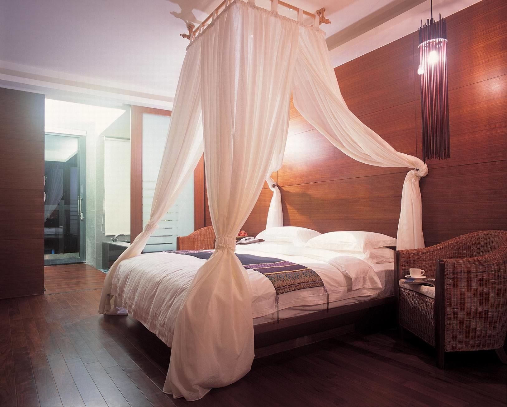 HONEYMOON, DOUBLE BED