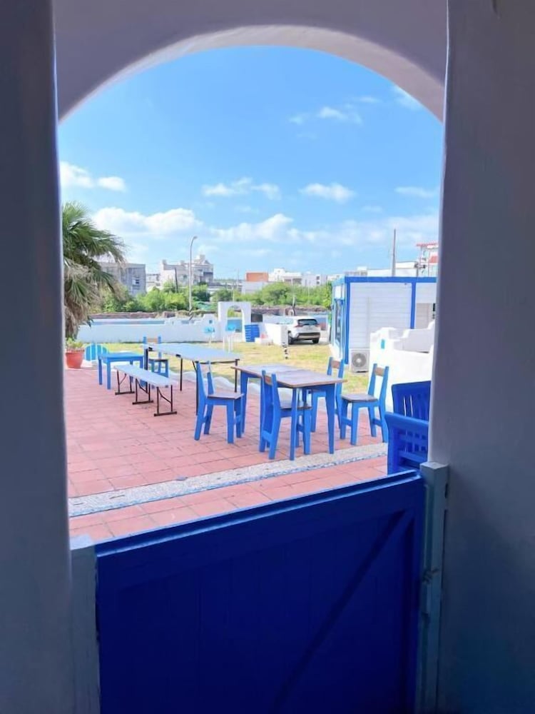 Greek frontier villa 45/49