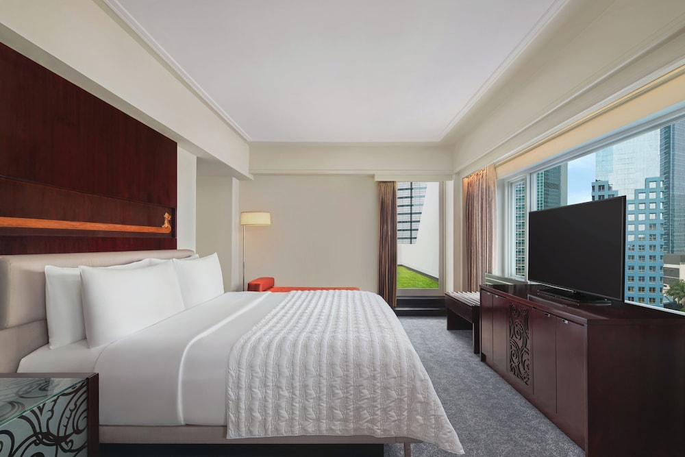 1 Bedroom, Diplomat, Suite, Double Bed, Club Lounge Access, Large