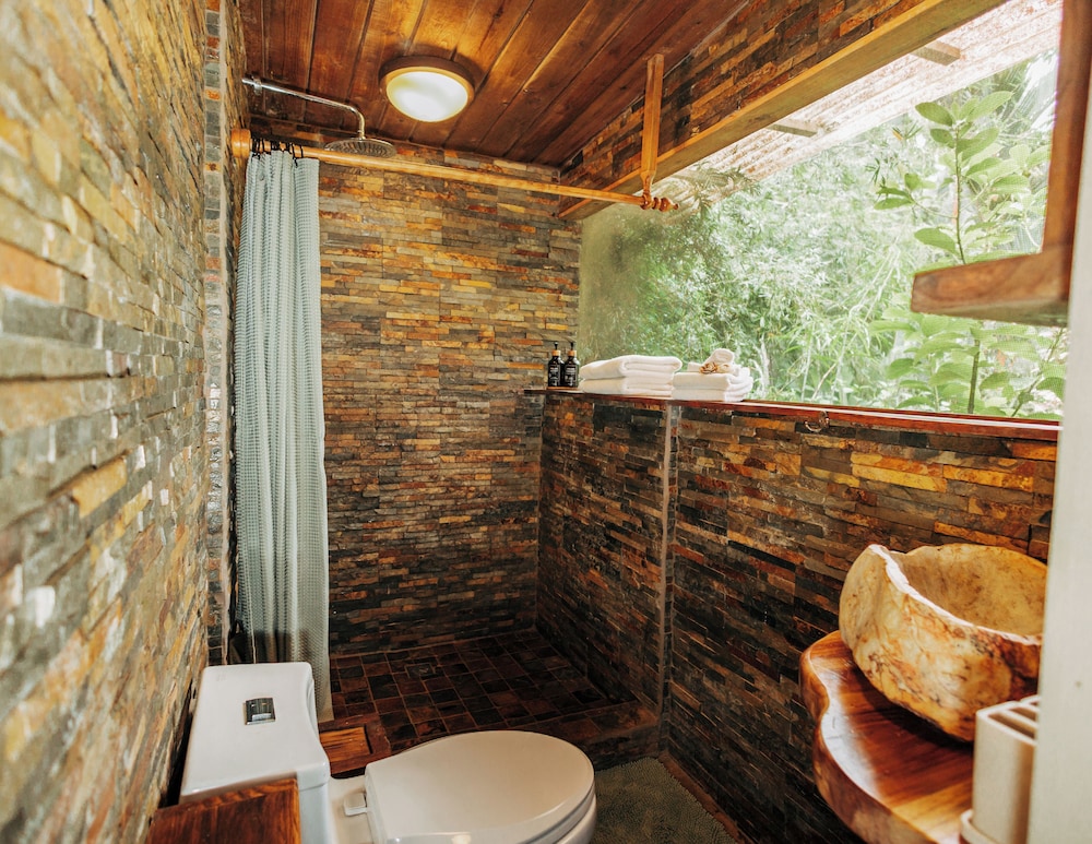 Bambuda Lodge 66/66