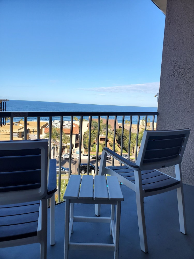 Inn By The Sea La Jolla 40/60