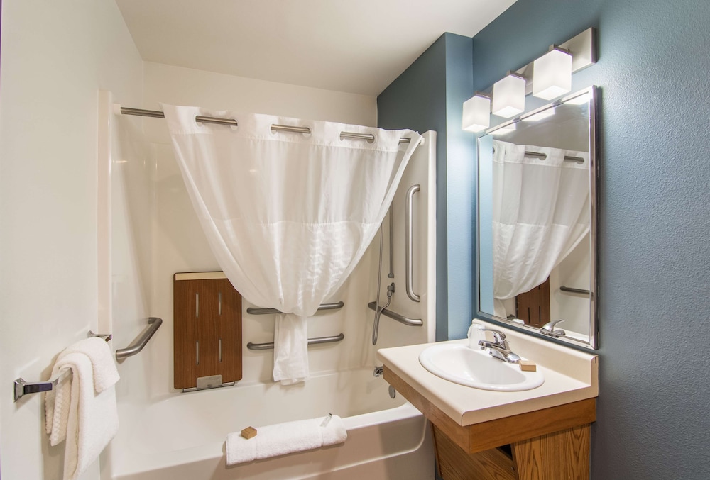 Extended Stay America Select Suites Fort Walton Beach 50/50