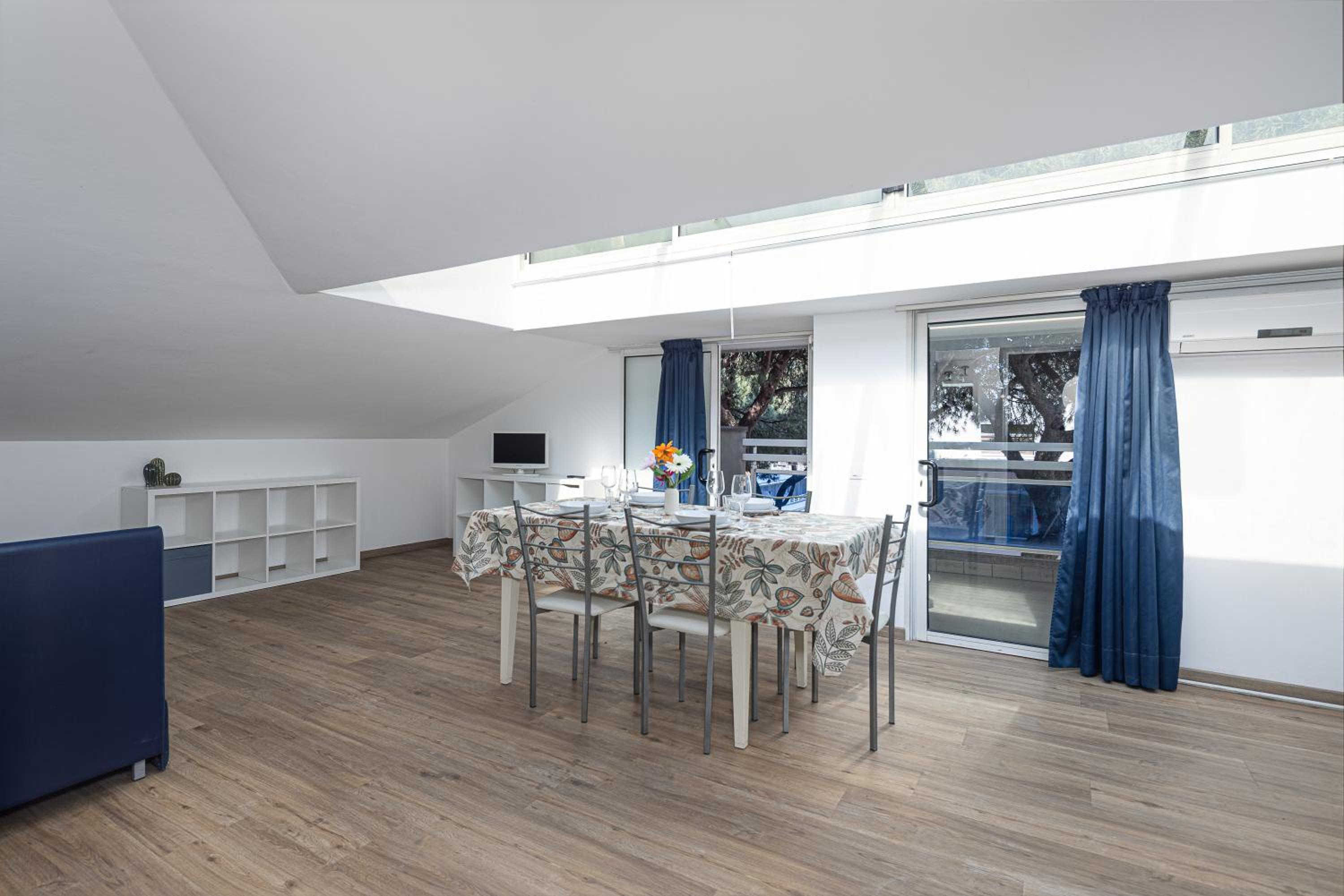 VILLA AZZURRA 15/36