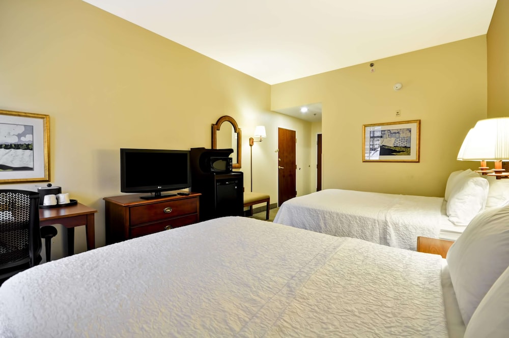 Hampton Inn Suites Charleston West Ashley 23/56