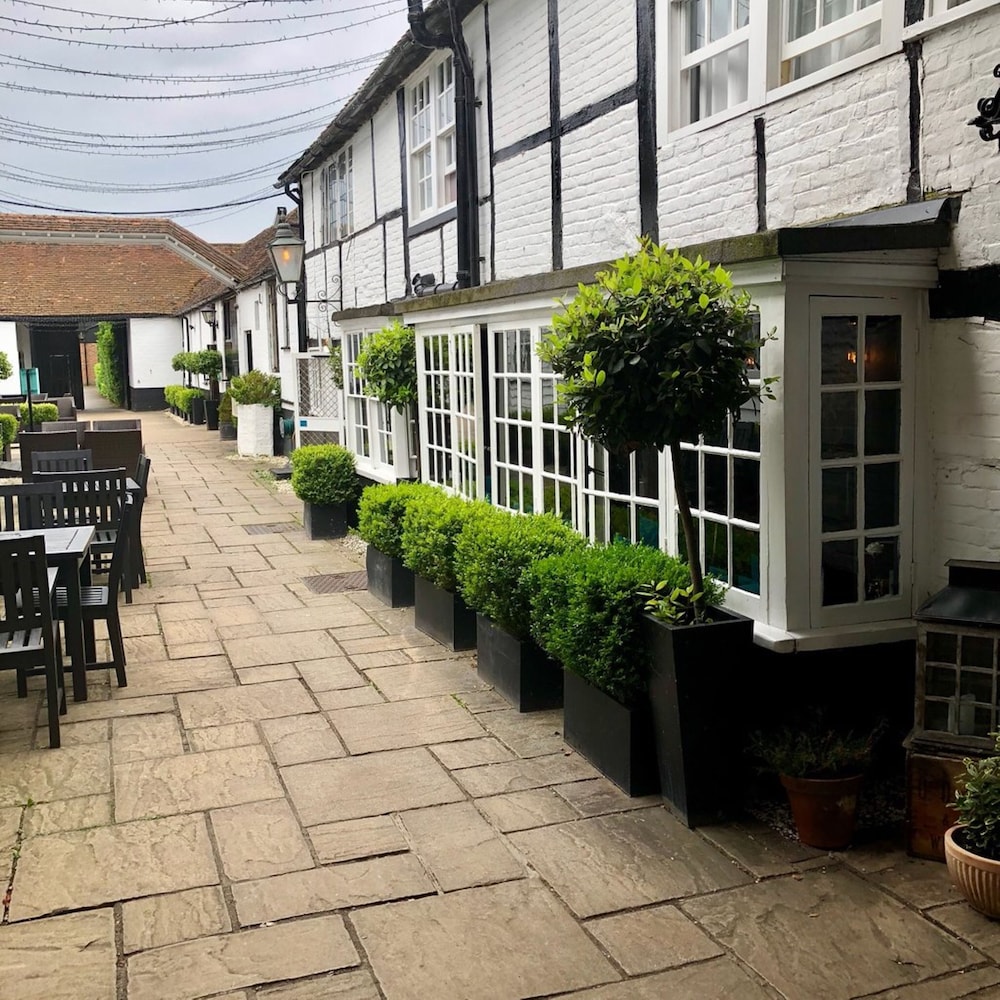The Talbot Inn 47/49