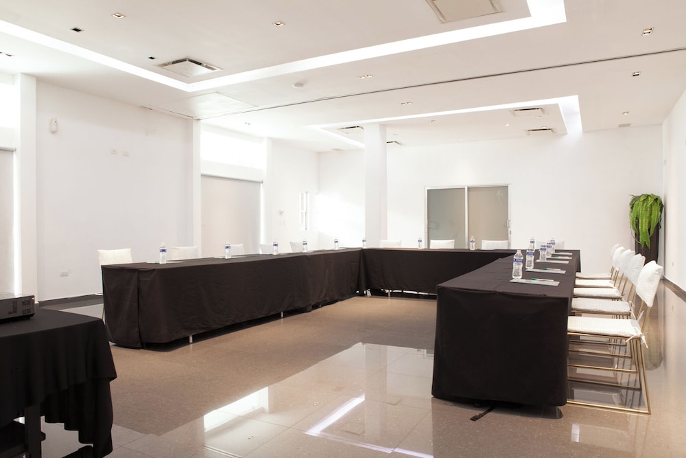 InHouse Culiacan (ex. Monterreal Hotel) 23/74