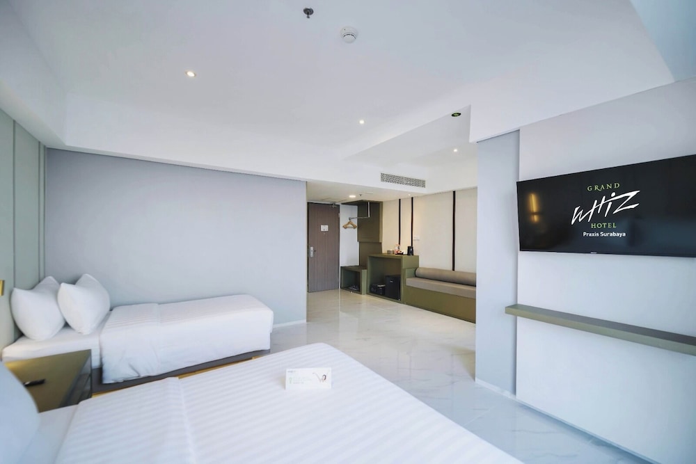 Grand Whiz Hotel Praxis Surabaya 19/43