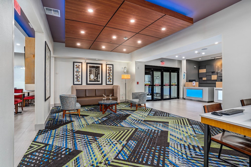Holiday Inn Express Hotel And Suites Van Buren Ft Smith Area 41/70